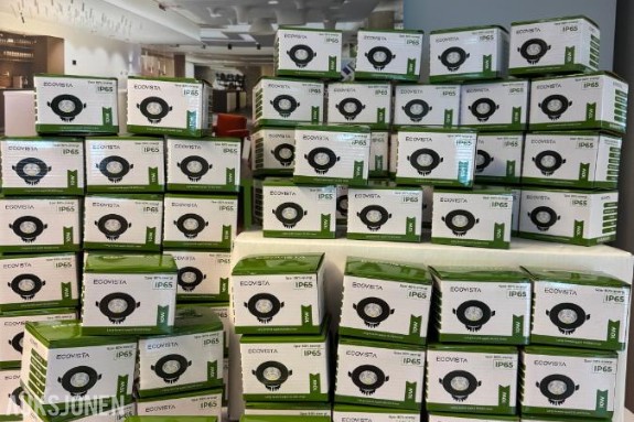 60stk 10w Ecovista Dimbare Led Spotter BLACK EDITION! Helt nye moderne og kvalitets Led spotter! Ecovista