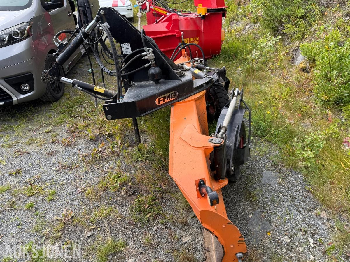 2019 Traktorskjær FMG Vegskrape solid og robust