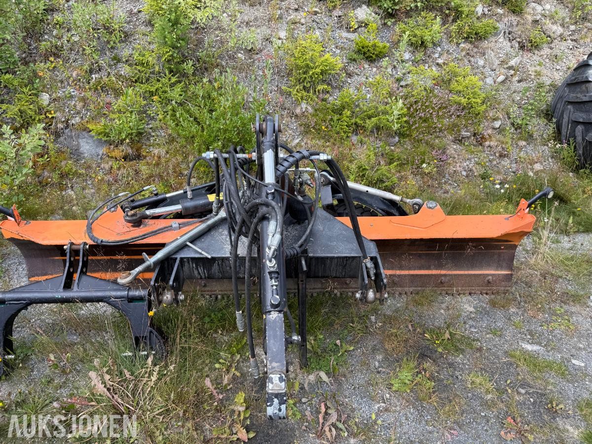 2019 Traktorskjær FMG Vegskrape solid og robust