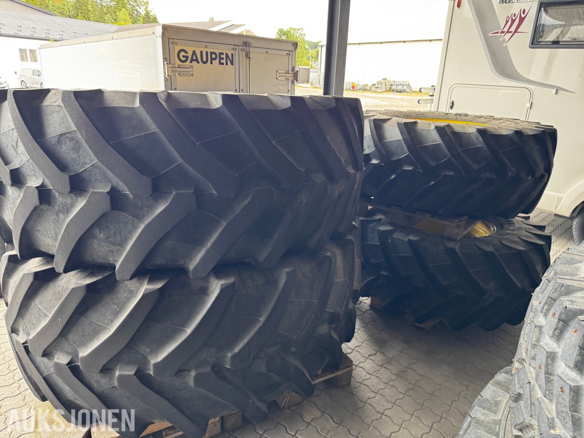 John Deere Trelleborg traktorhjul 600/70 R28 + 710/70 R42