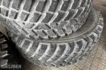 2018 John Deere Nokian Tri2 540/65 R30 + 650/65 R42 med pigg