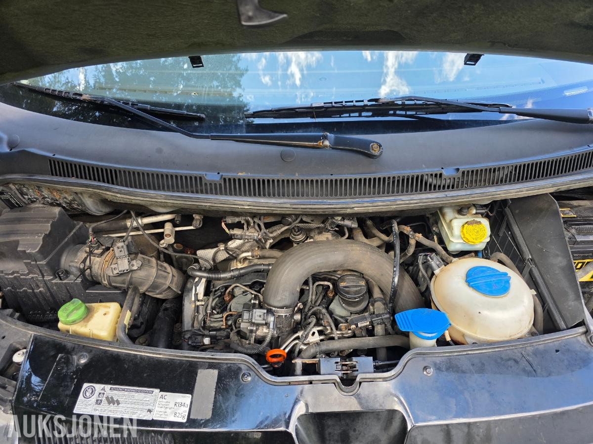 2011 Volkswagen Caravelle 2.0 Diesel, Hengerfeste