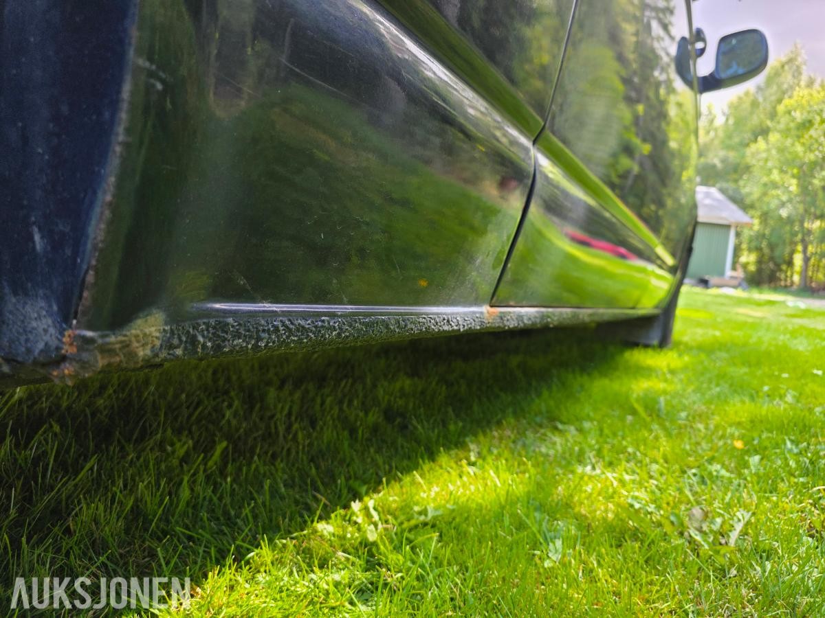 2011 Volkswagen Caravelle 2.0 Diesel, Hengerfeste