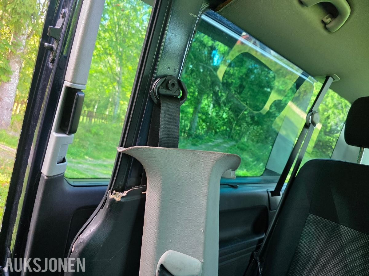 2011 Volkswagen Caravelle 2.0 Diesel, Hengerfeste