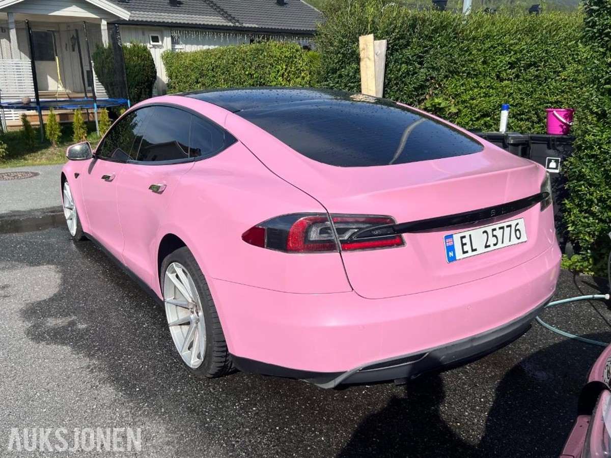 2013 Tesla Model S - Reparasjonsobjekt