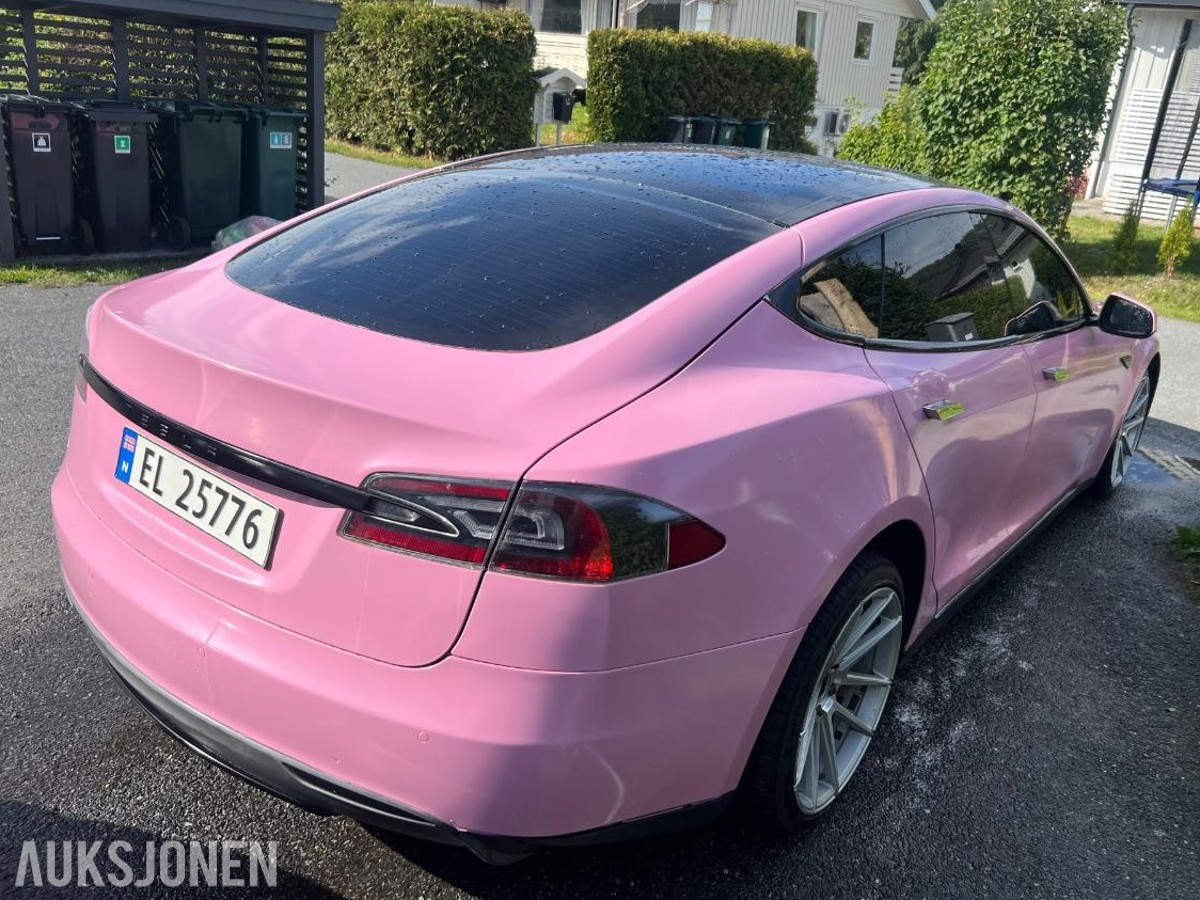 2013 Tesla Model S - Reparasjonsobjekt