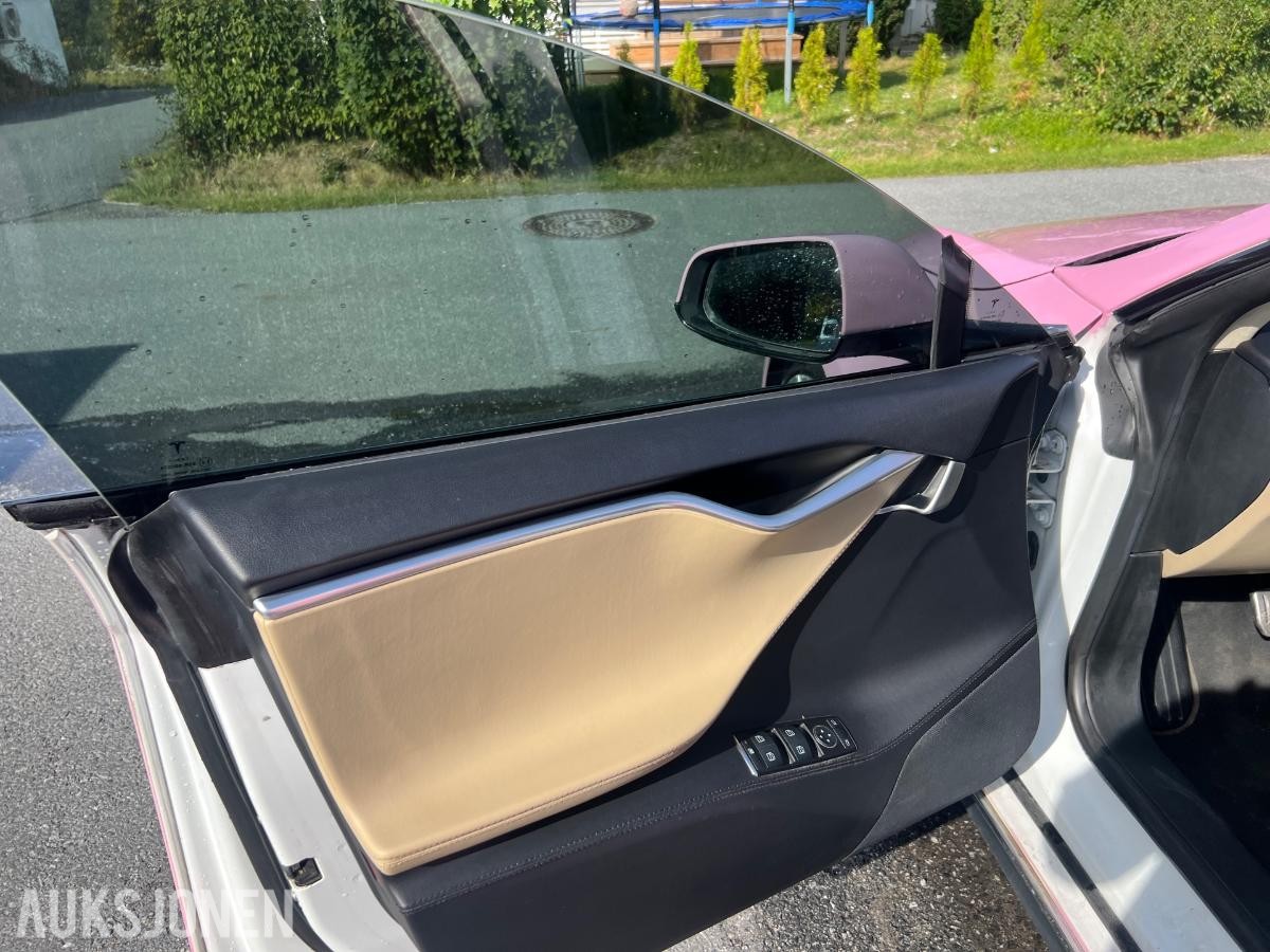 2013 Tesla Model S - Reparasjonsobjekt