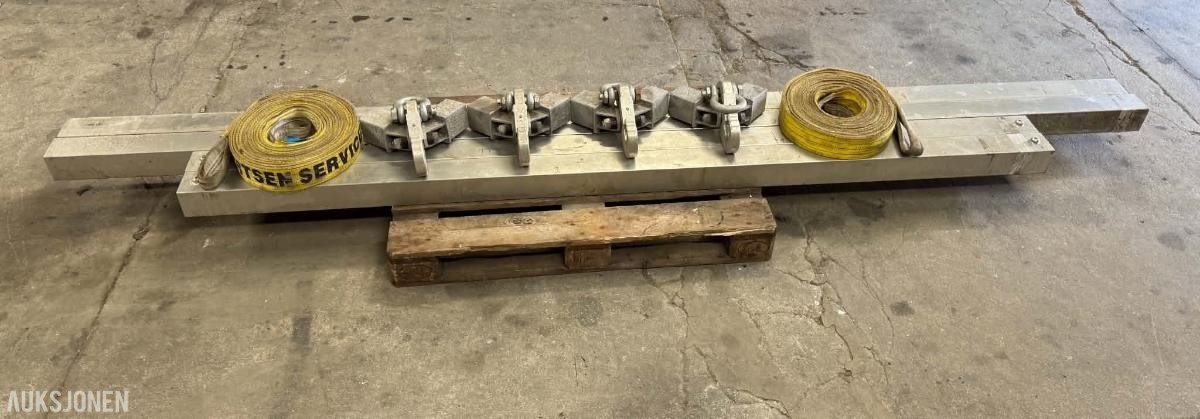 2015 Technomek Aluminium Lifting frame