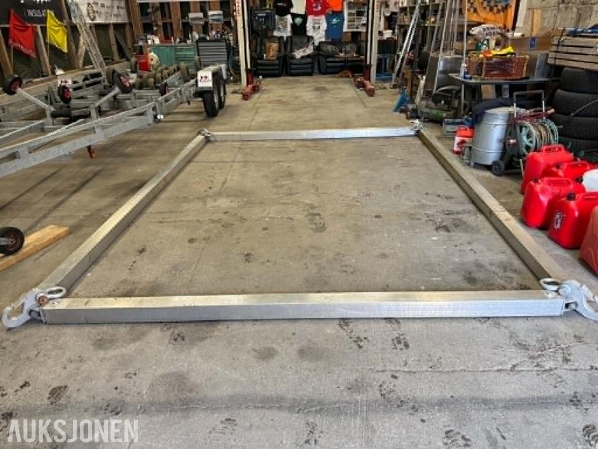 2015 Technomek Aluminium Lifting frame