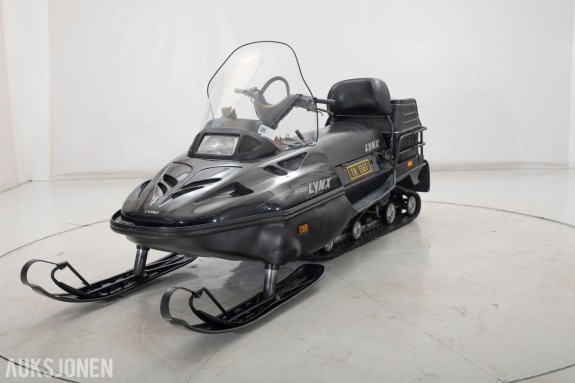 2000 Lynx 6900 FCE snøscooter med bagasjeboks og krok