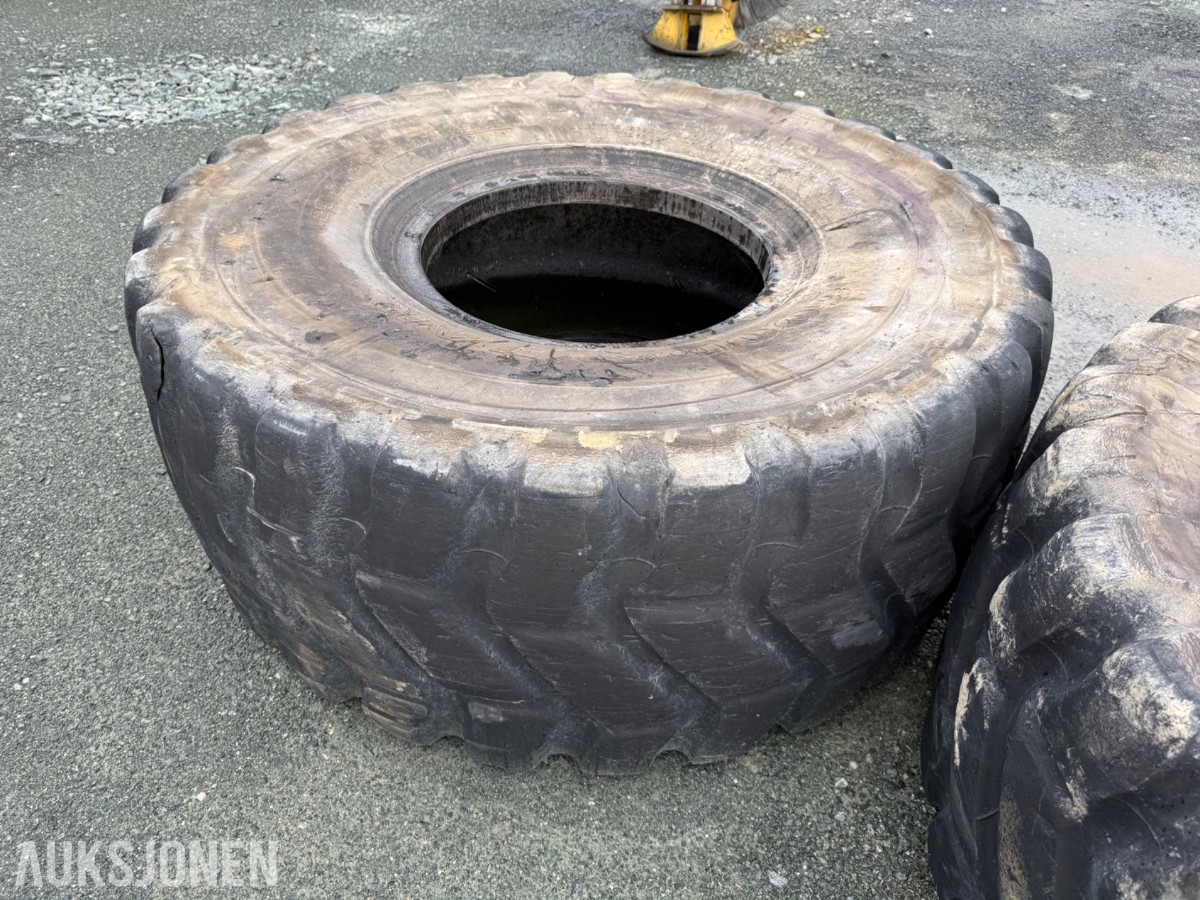 4 stk. anleggsdekk 23.5 R25 – uten felg