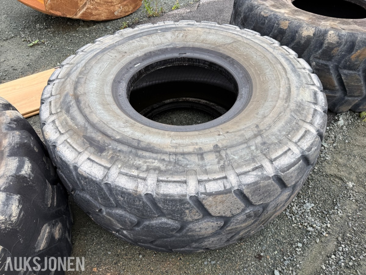 4 stk. anleggsdekk 23.5 R25 – uten felg