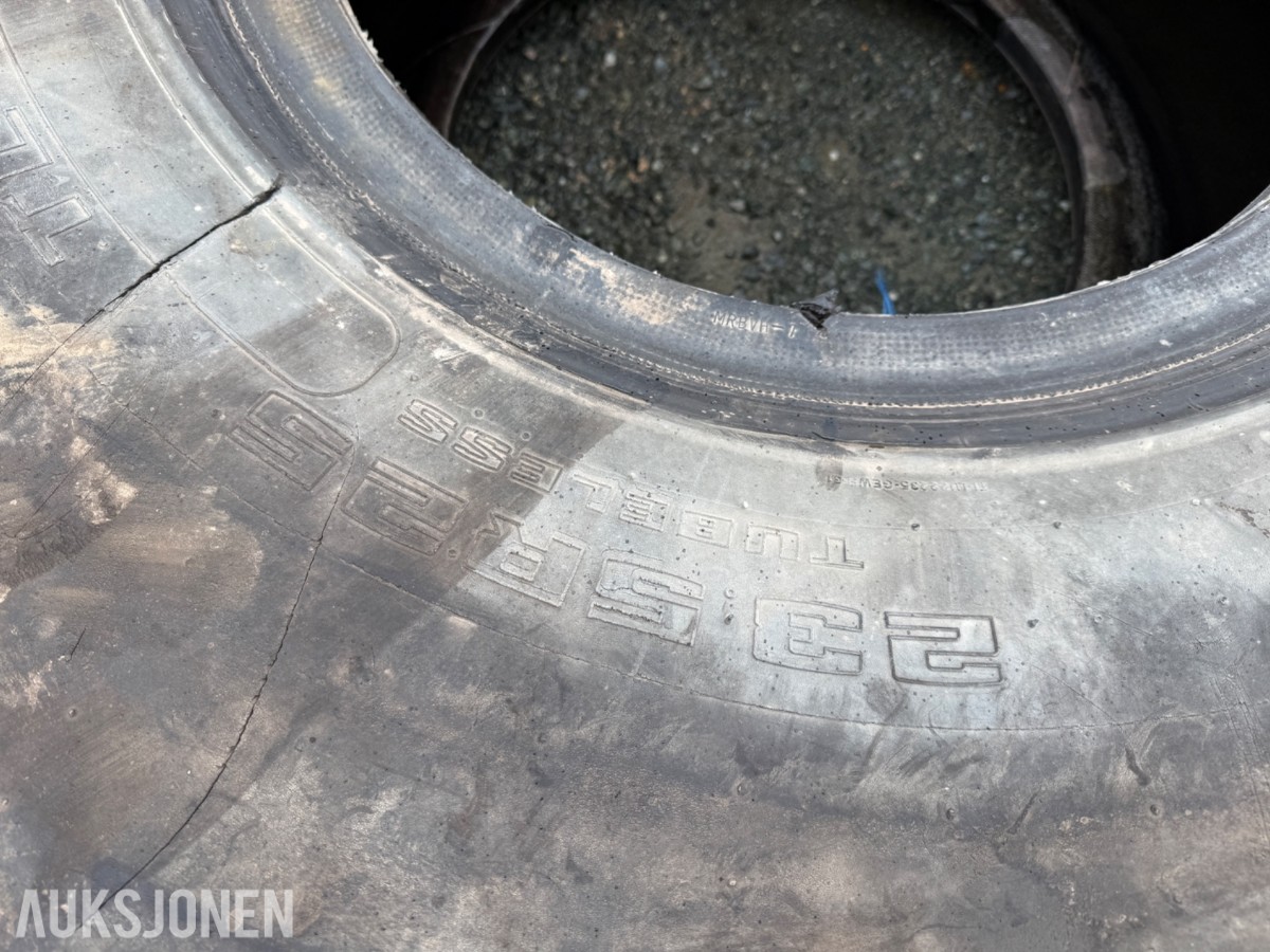 4 stk. anleggsdekk 23.5 R25 – uten felg