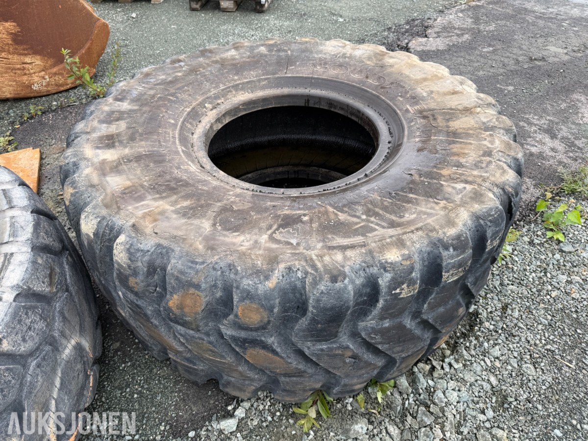 4 stk. anleggsdekk 23.5 R25 – uten felg