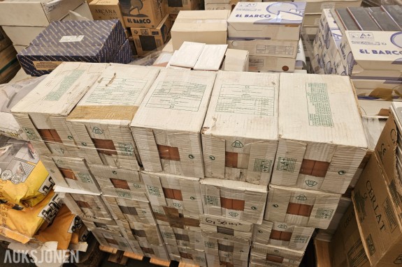 CVA keramiske veggfliser beige - blandet parti med spesialbrikker og biselado-kant