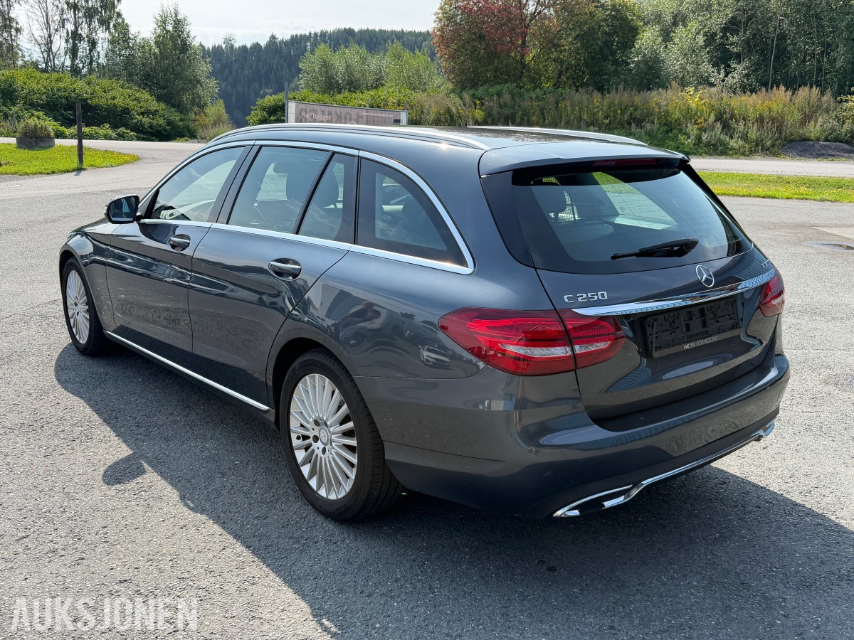 2015 Mercedes-Benz C-Klasse C 250 BLUETEC 2.1-204 D 4MATIC
