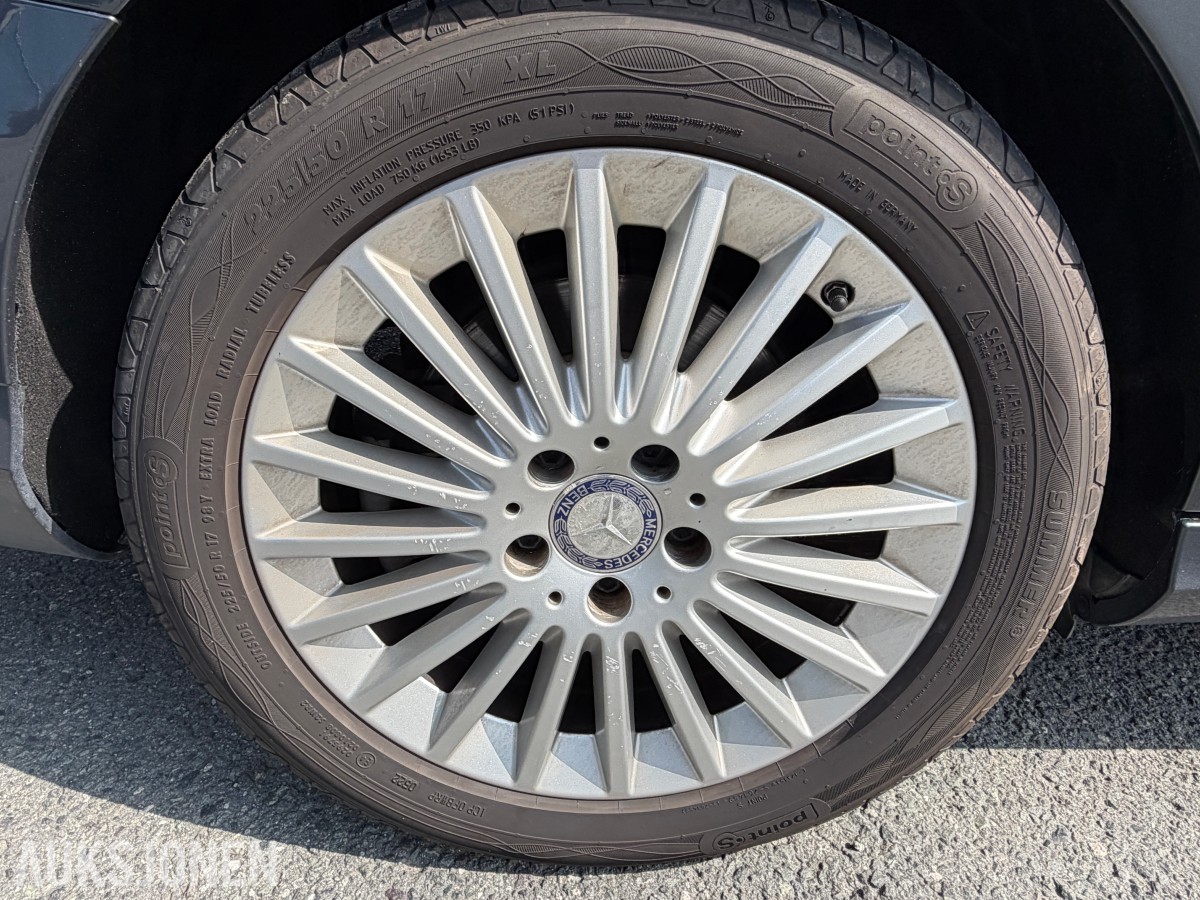 2015 Mercedes-Benz C-Klasse C 250 BLUETEC 2.1-204 D 4MATIC