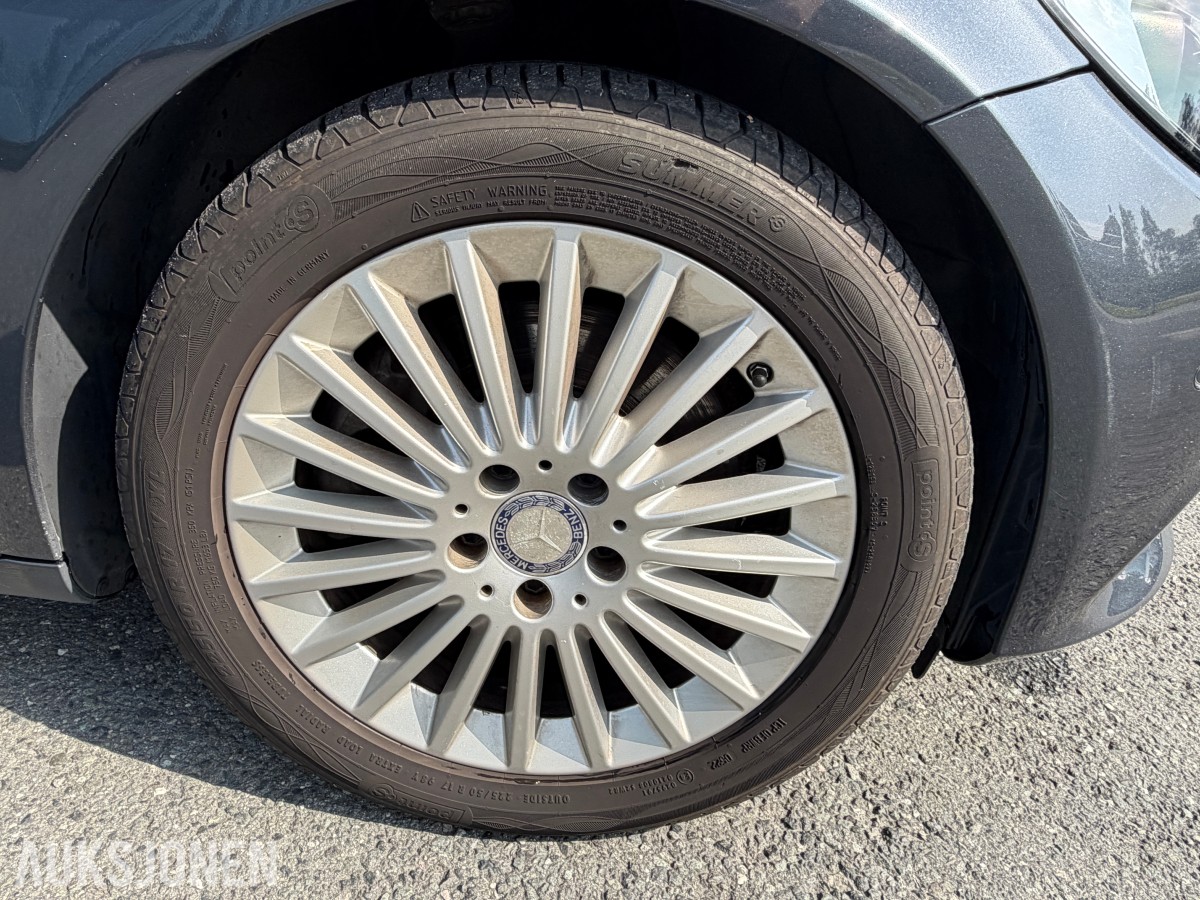 2015 Mercedes-Benz C-Klasse C 250 BLUETEC 2.1-204 D 4MATIC