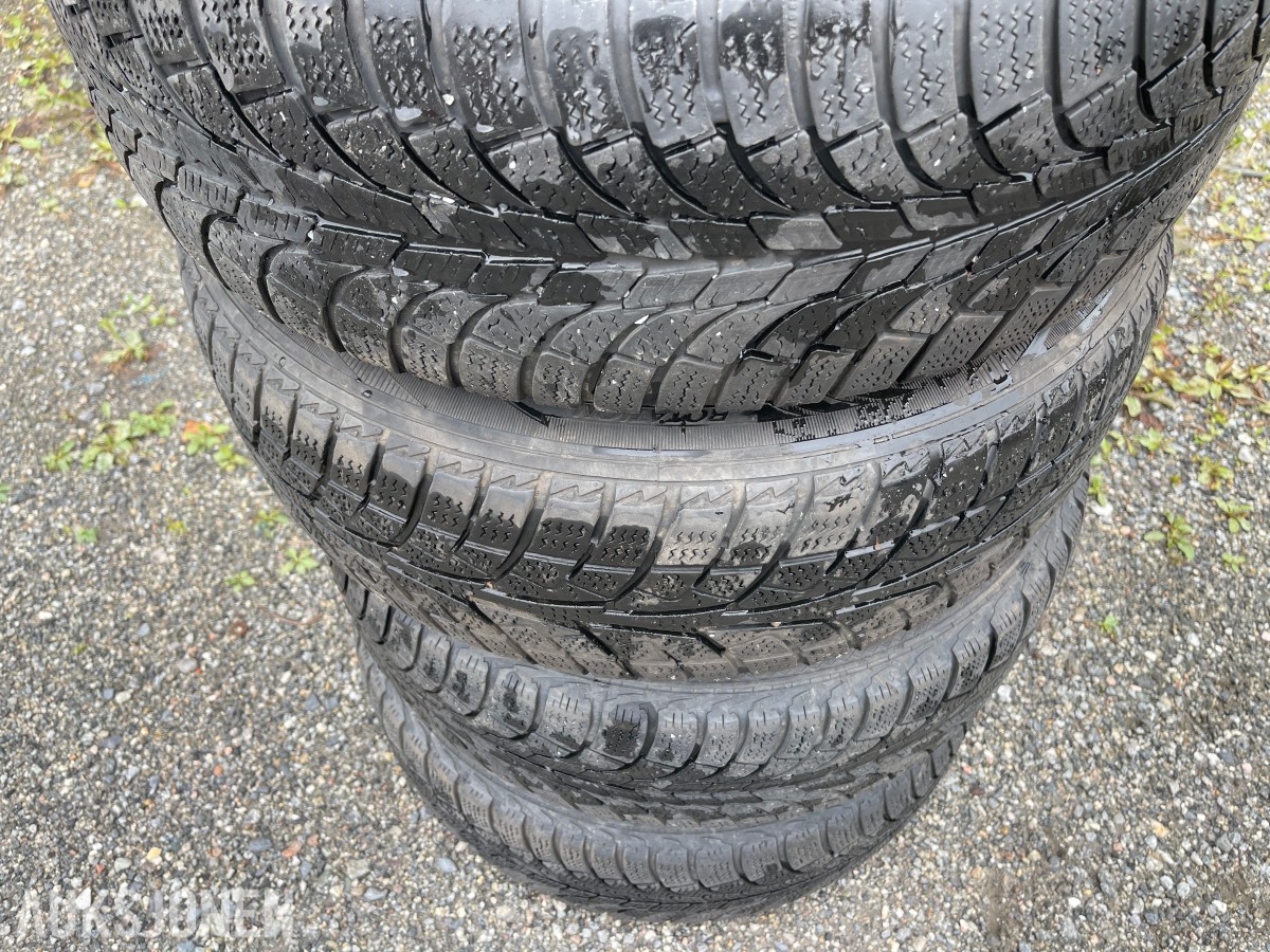 4 stk Gislaved vinterhjul 195/65 R15 på stålfelg