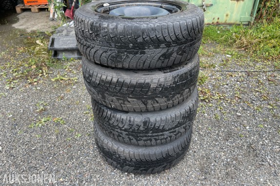4 stk Gislaved vinterhjul 195/65 R15 på stålfelg