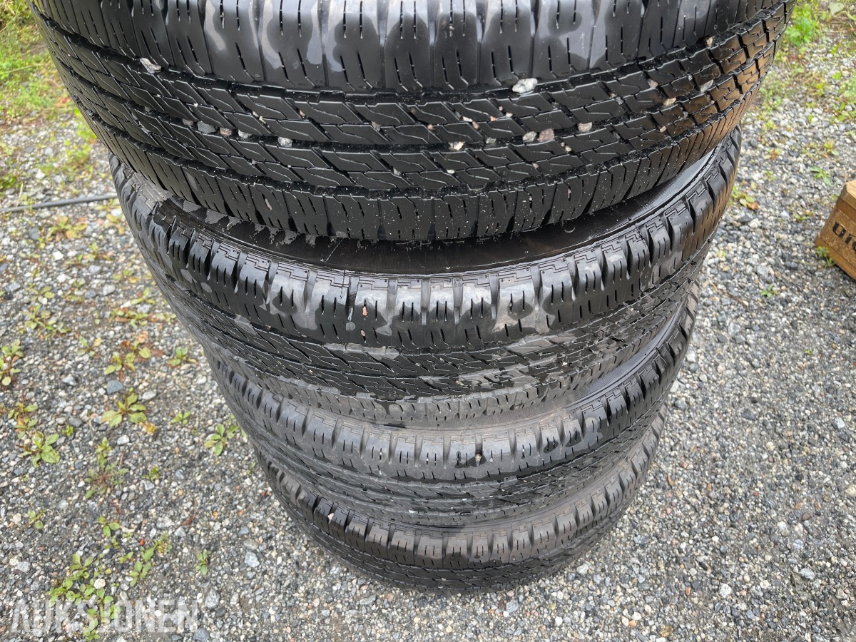 4 stk Continental Commercio VX1 195/70 R15C på stålfelg