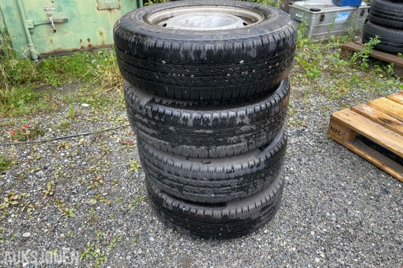 4 stk Continental Commercio VX1 195/70 R15C på stålfelg