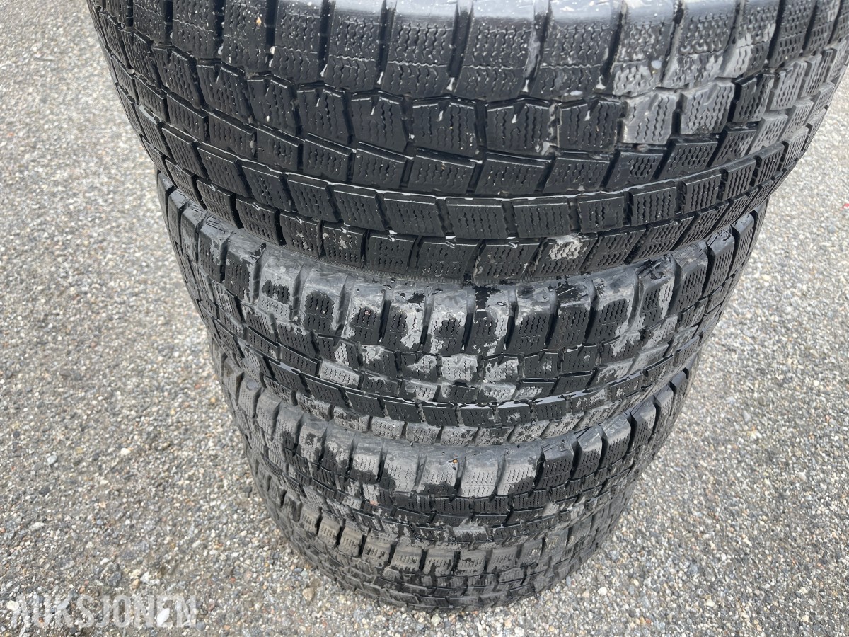 4 stk Falken vinterhjul 195/65 R15 på stålfelg