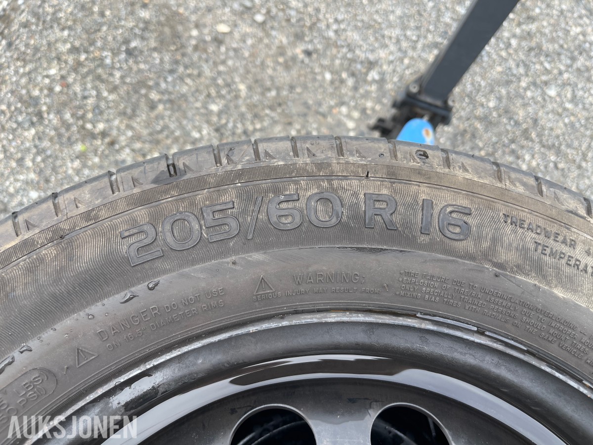 4 stk Michelin sommerdekk 205/60 R16 96H på stålfelg