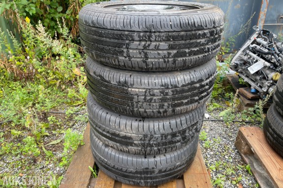 4 stk Harmonic sommerhjul 205/60 R16 92H på stålfelg