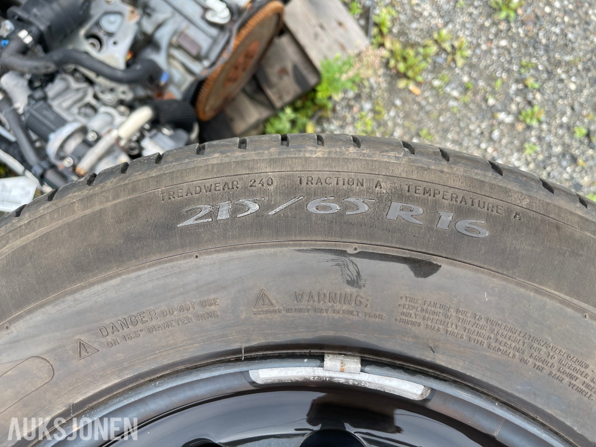 4 stk Michelin Primacy 3 sommerhjul 215/65 R16 på stålfelg