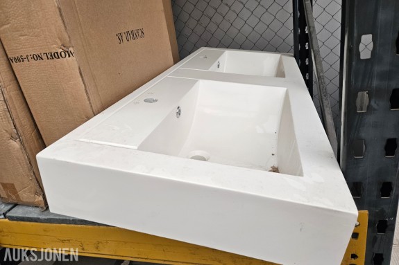 Dobbel servantplate - ca. 120x50 cm - hvit kompositt - to vasker med oppløp