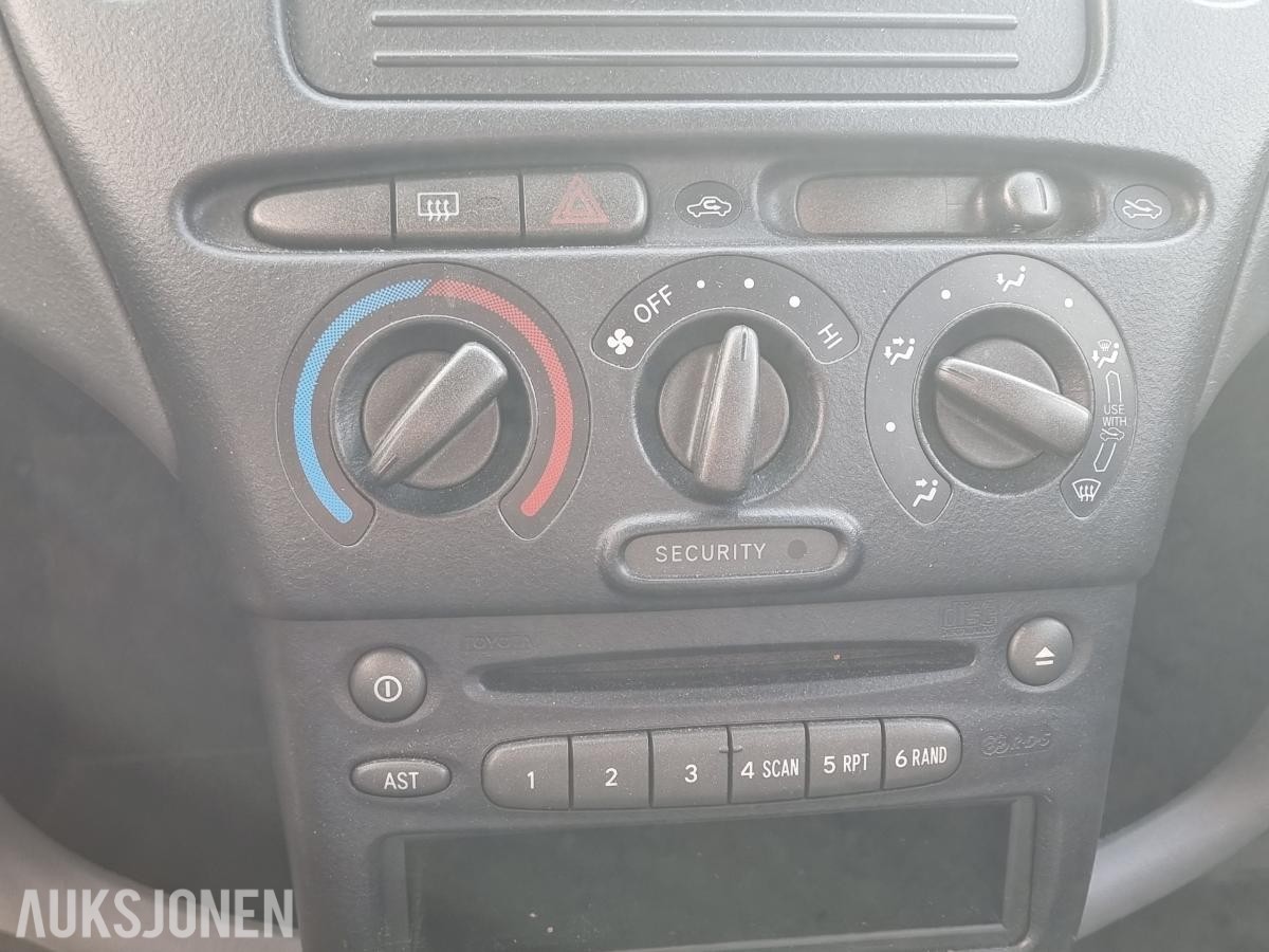 2000 Toyota YARIS VERSO 1.3-86, 330000km