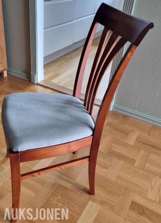 2008 mod Sandvik spisestue m/ ileggs plate og 8 stoler