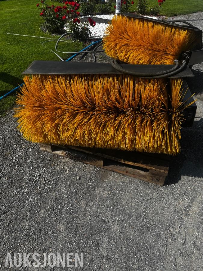 Kost til gravemaskin 120cm bred.
