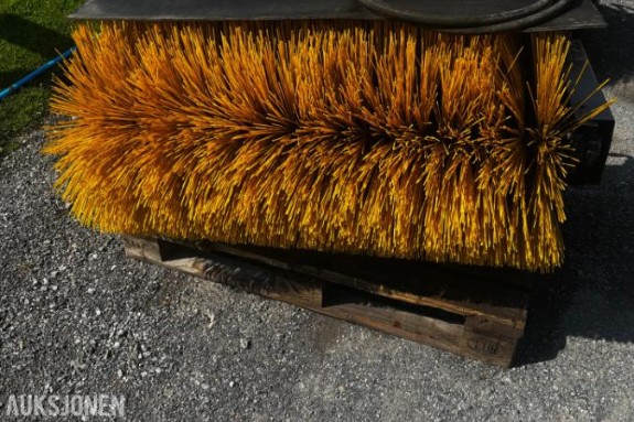 Kost til gravemaskin 120cm bred.
