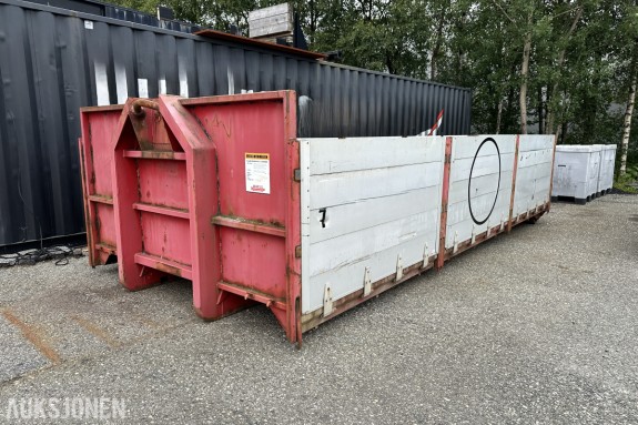 6 meter krokflak med Kinnegrip aluminiumskarmer, surrefester og Laxo-hylser - selges uten mva