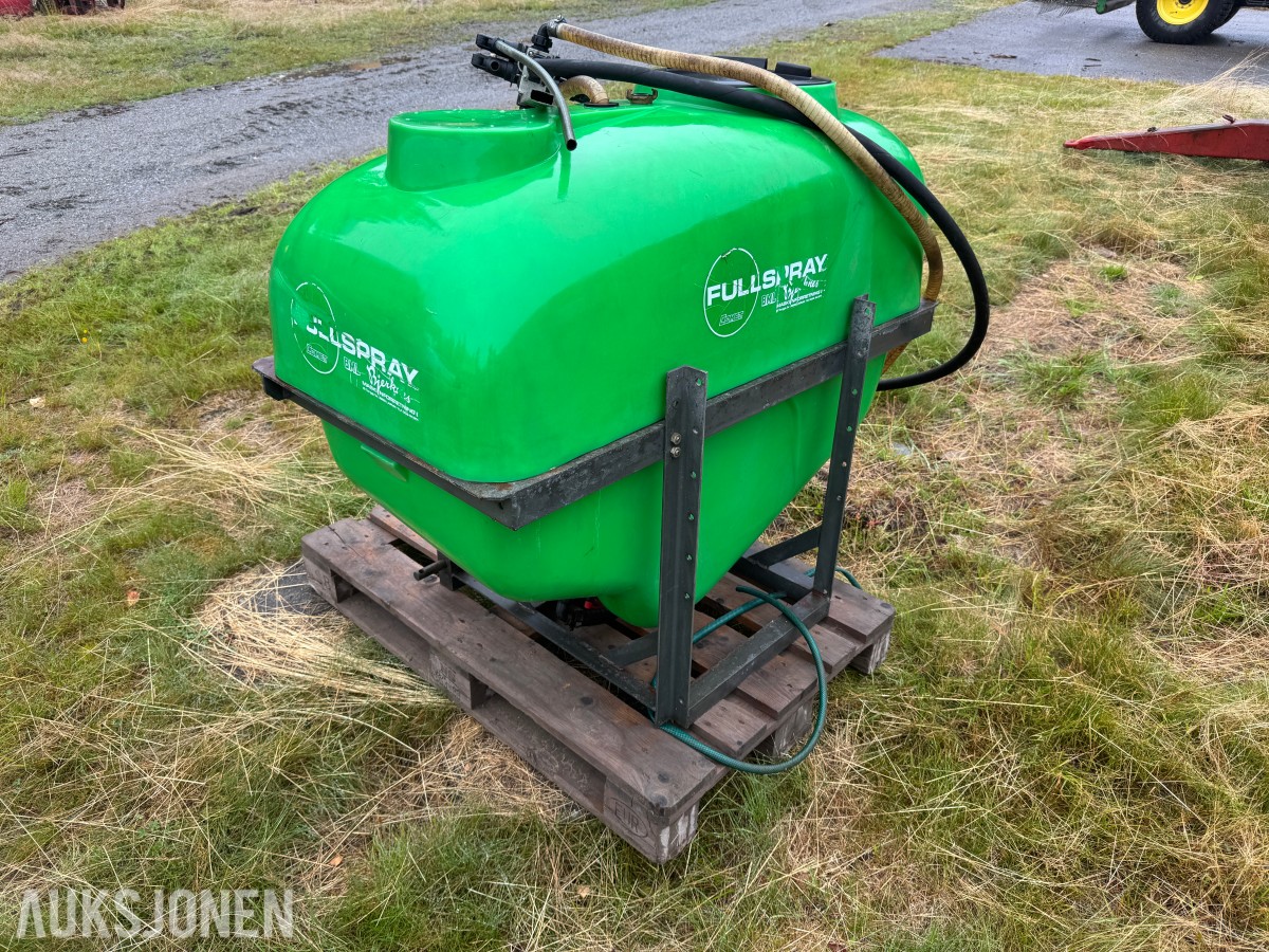 400 liters PTO-drevet traktorsprøyte med 3-punktsfeste Comet BP 60/20 pumpe