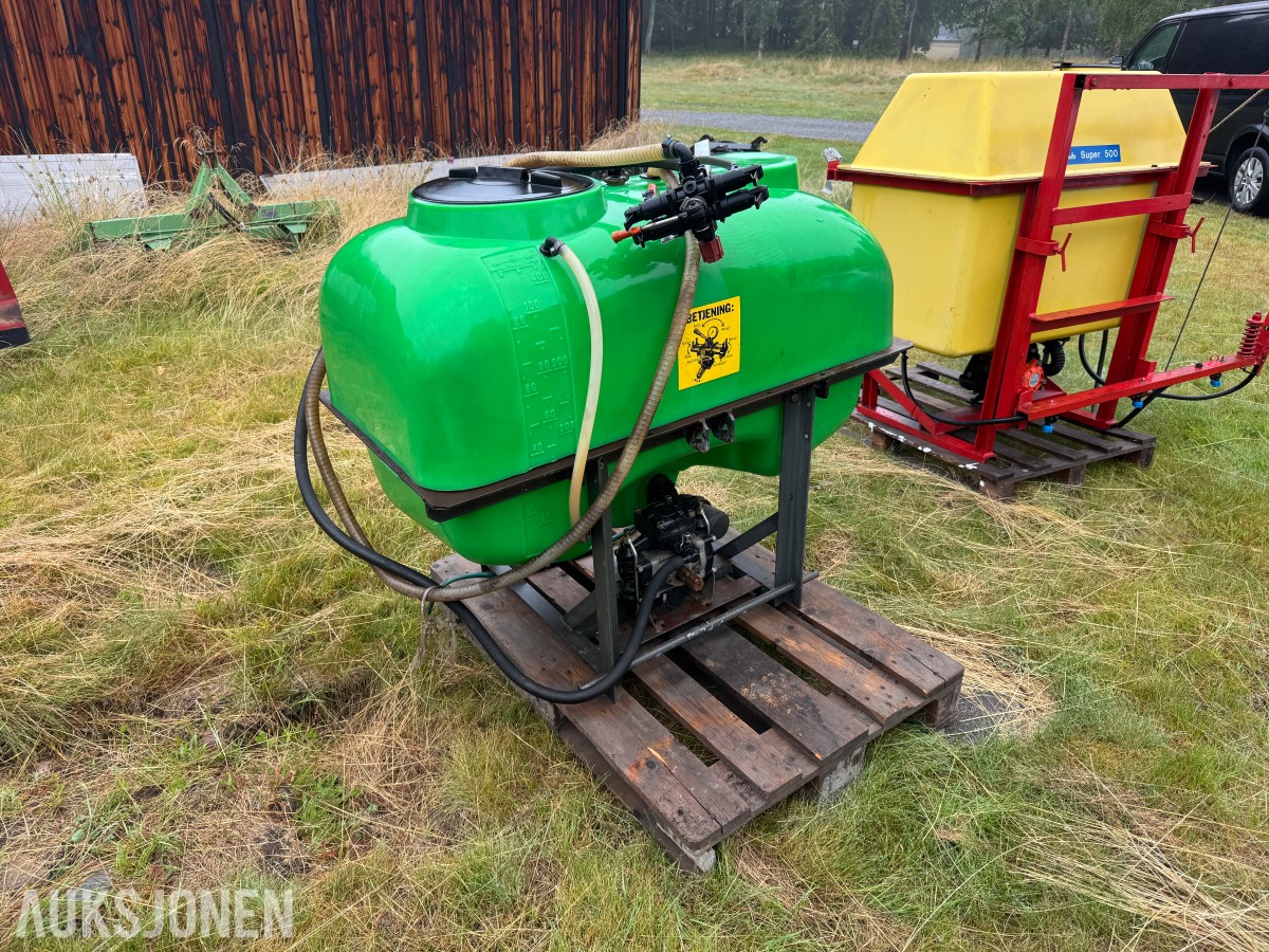 400 liters PTO-drevet traktorsprøyte med 3-punktsfeste Comet BP 60/20 pumpe