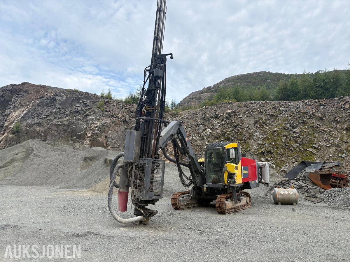 2019 Epiroc t40 borerigg med hytte