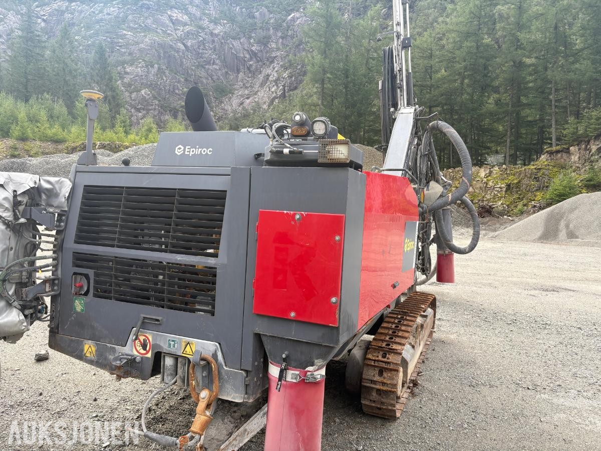 2019 Epiroc t40 borerigg med hytte