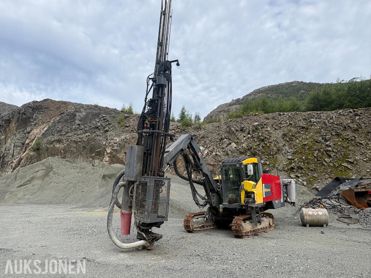 2019 Epiroc t40 borerigg med hytte