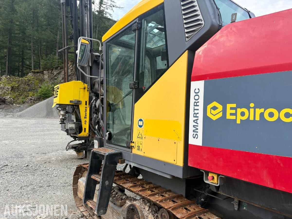 2019 Epiroc t40 borerigg med hytte