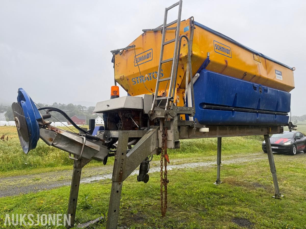 2006 - Schmidt Stratos B90-42 9 m³ sand-/saltspreder