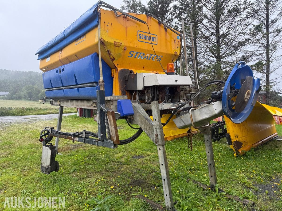 2006 - Schmidt Stratos B90-42 9 m³ sand-/saltspreder