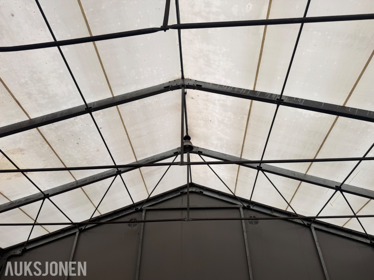 Rubb lagerhall/industrihall med stålkonstruksjon og duk - Skyvedører