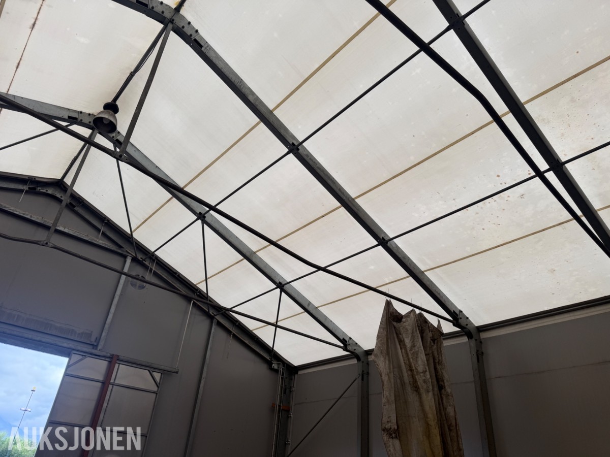 Rubb lagerhall/industrihall med stålkonstruksjon og duk - Skyvedører