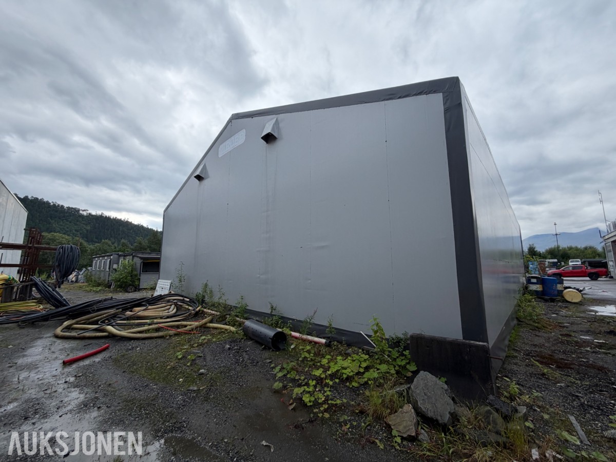 Rubb lagerhall/industrihall med stålkonstruksjon og duk - Skyvedører