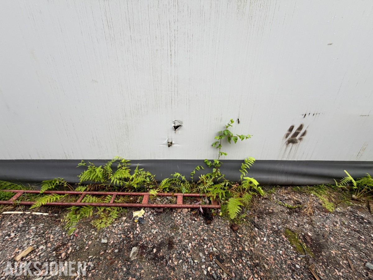 Rubb lagerhall/industrihall med stålkonstruksjon og duk - Skyvedører