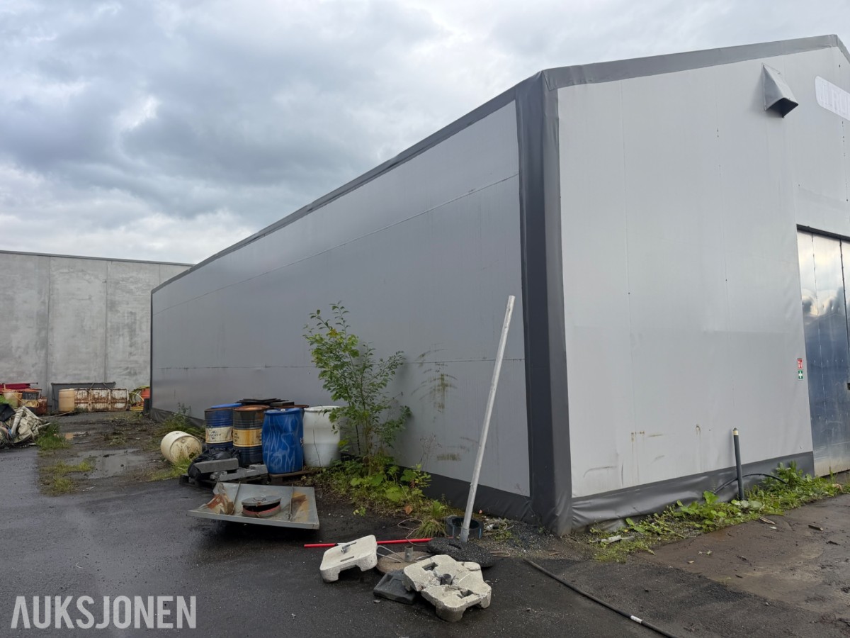 Rubb lagerhall/industrihall med stålkonstruksjon og duk - Skyvedører