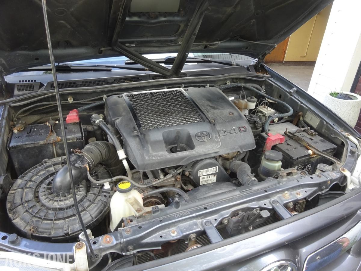 2009 Toyota HiLux 2.5 Diesel 120hk 4WD Hengerfeste